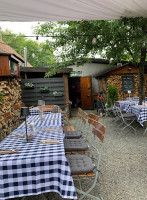 Trattoria Senza Nome outside