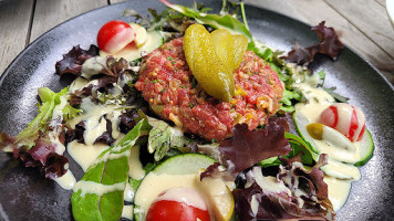 Goldener Adler food