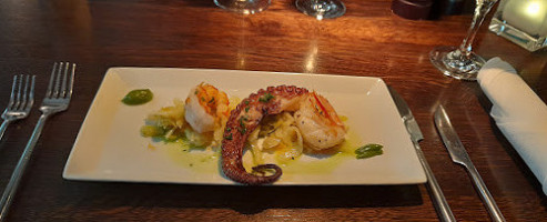 Goldener Adler food