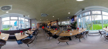 Santini inside