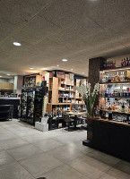 Santini inside