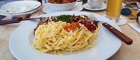 Zeller Brugg food