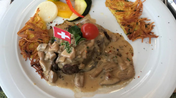 Le Maison Du Gruyere food