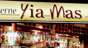 Taverne Yia Mas inside