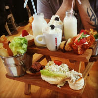 Gasthof Hüttwirt, Pichler KG food