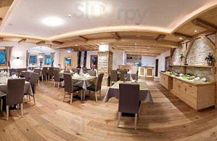 HOCHFILZER inside