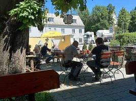 Gasthof Steyrermühl outside