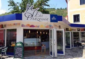 Cafe-eis-pizzeria Donauprinzessin outside