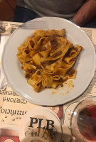 Hotel & Pusswald food