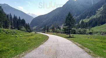 Gasthof Gutenbrunn outside