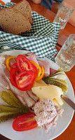 Paddy's Shebeen food
