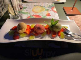 Zur Schanz KG food