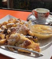 Tuftl Alm food