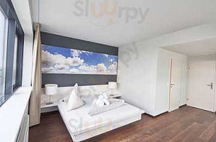 Rosenberger inside