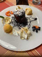 Landhaus-Stüberl food