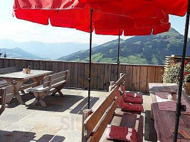 Berggasthaus Sonnalm outside