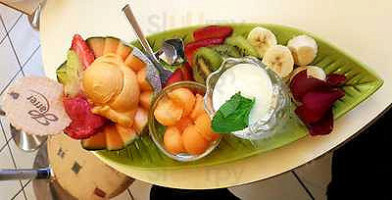 Harrer Eisdielen food
