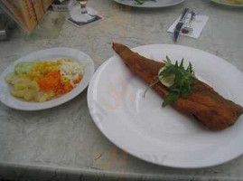 Pauki's Cafe-Restaurant food