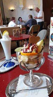 Dolce Eis Caffè food