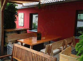 Das Flokal outside