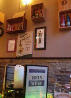 Reinwein Vinothek & Craft Bier Bar inside