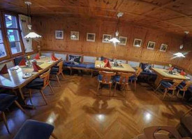 Gasthaus Rössle inside