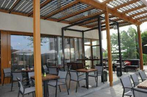 Leo Hillinger Wineshop & Bar Wollzeile outside