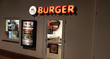 Muh Burger outside