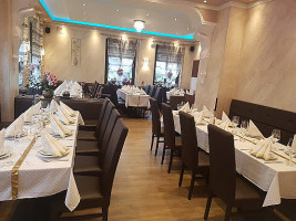 Syrtaki inside