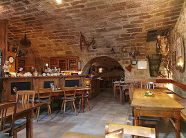 Schäfergässle Weinkeller inside