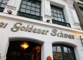 Goldener Schwan outside