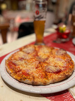 Pizzeria Valentina food