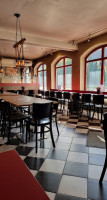 Pizzeria Padu inside
