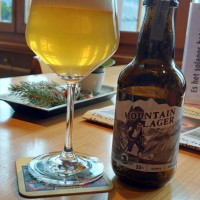 Stump's Alpenrose drink