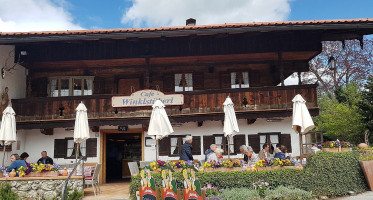 Cafe Winklstueberl outside