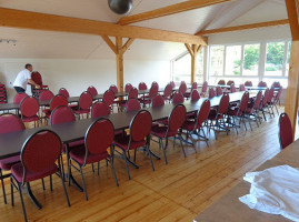 Resto De La Piscine inside