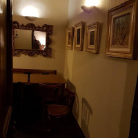Café L'Evêché inside