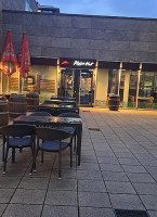 Yoyo Sushi Grill outside