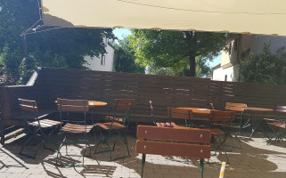 Eiscafe Soravia outside