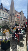 Eiscafe Soravia outside
