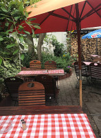S' Wirtshaus outside