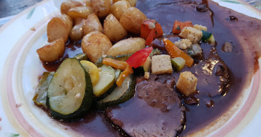 Grotto Brunoni food