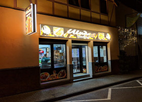Deniz Doner Pizza Haus outside