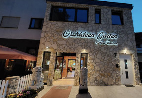 Orchideengarten outside