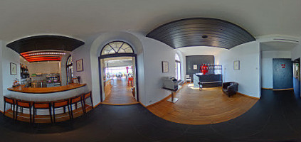 La Plage inside
