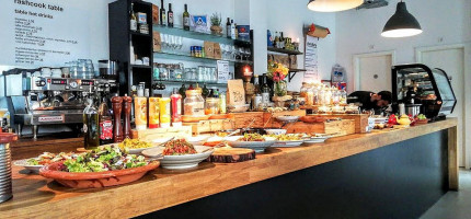 Rashcook Table inside