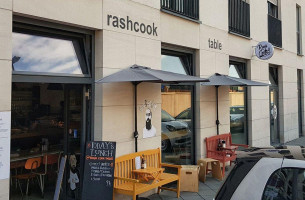 Rashcook Table outside