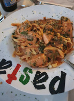 Pizzarella food