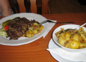 Bahnhofsgaststätte Poitzen food