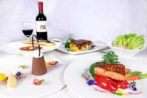 Hofstadl Natuerlicher Hofgenuss food